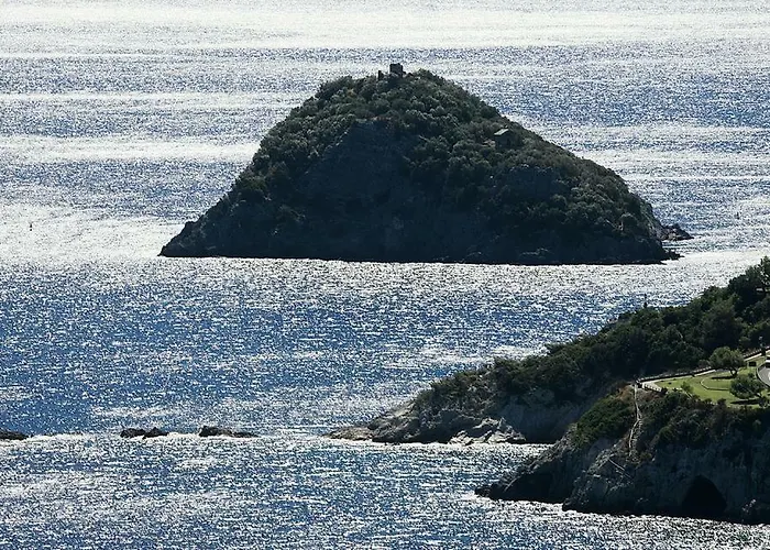 Residenza Lux Fronte Mare Vado Ligure