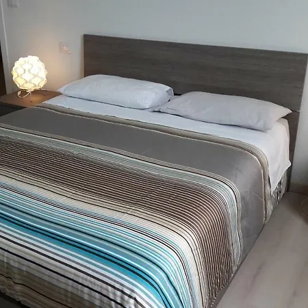 Residenza Lux Fronte Mare * Vado Ligure