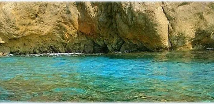 Residenza Lux Fronte Mare Vado Ligure