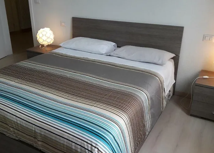 Residenza Lux Fronte Mare * Vado Ligure