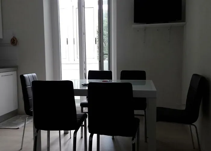 Residenza Lux Fronte Mare Vado Ligure